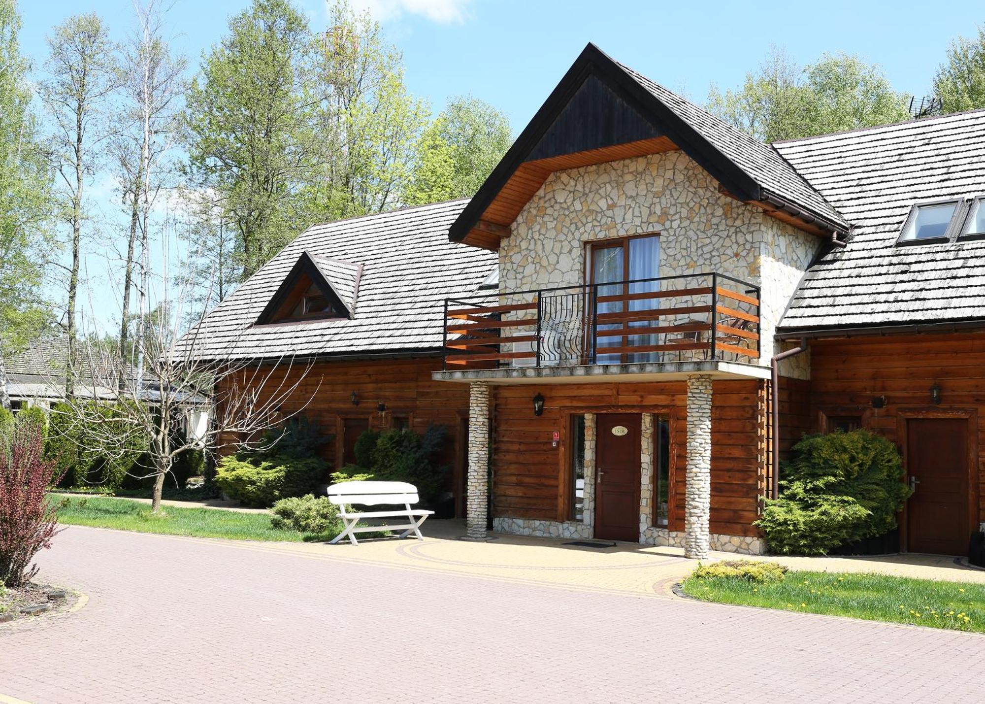 Zajazd Golebiowski Lipsko Exterior photo